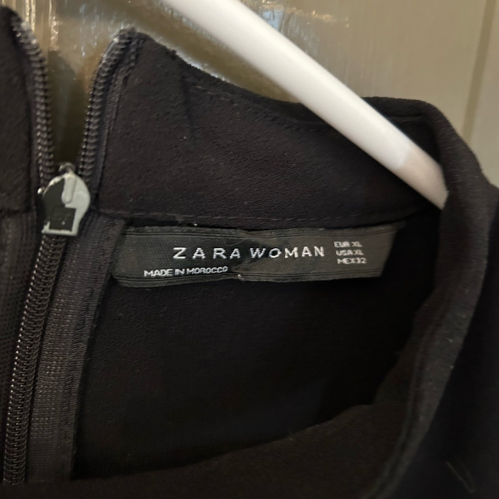 Zara Black V-Neck Dress - Picture 2 of 2
